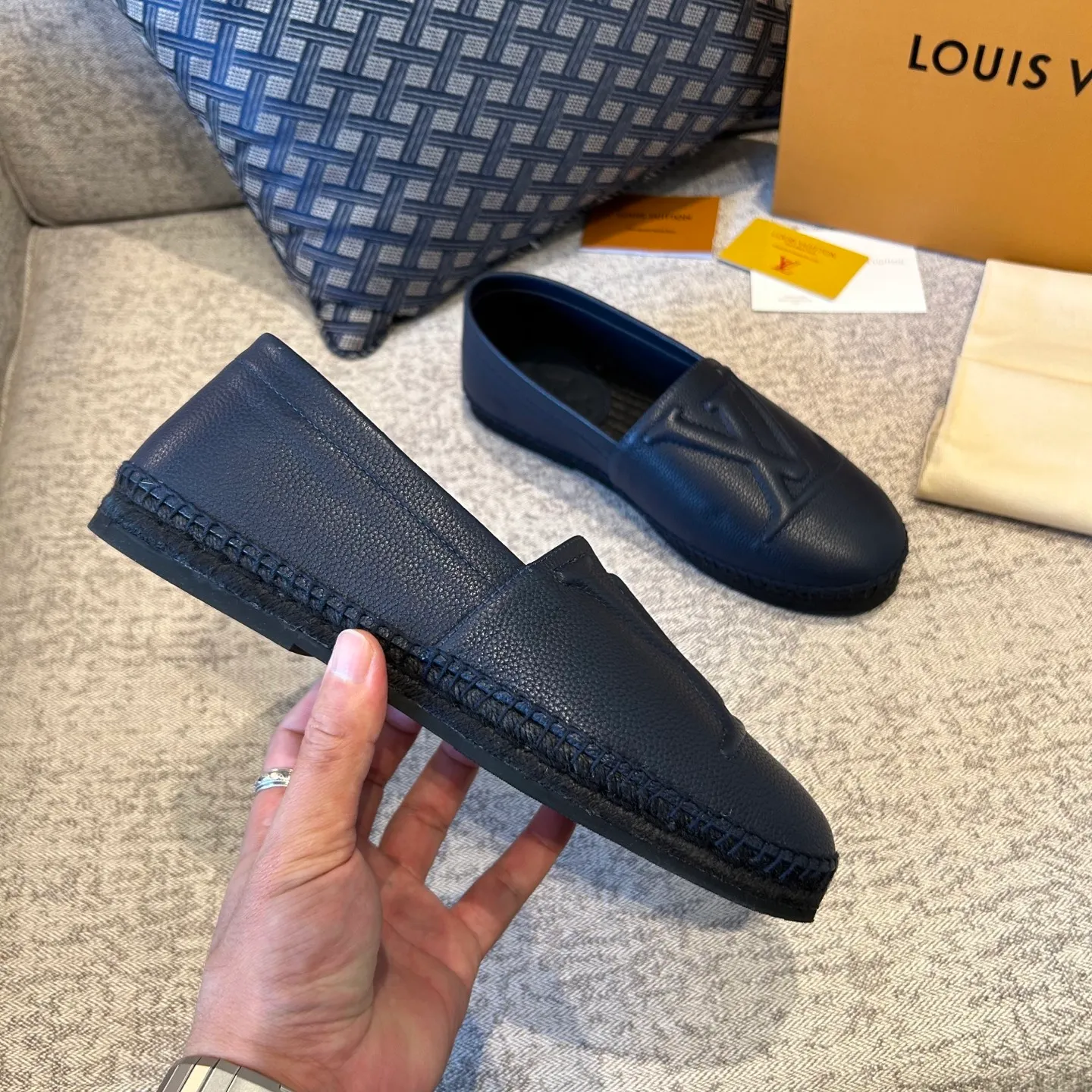 [L Family] Top P: 720💰-Size: 39-44 (customized at 38.45.46) L Family Freesstyle Men's Fisherman Shoes. 2026 Overseas🎆🎆[Spring and Summer New Style: Lv Fisherman Shoes] Material: calf suede, cowhide𥚃, rubber injection process, hemp rope with rubber outsole.
